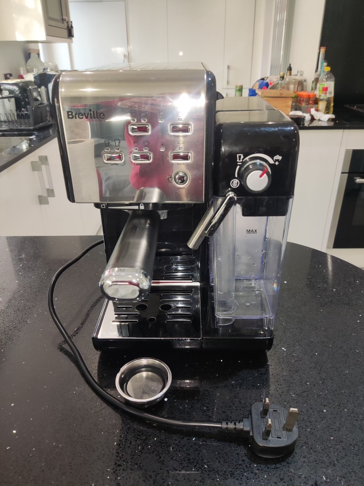 Breville VCF107 One-Touch Coffee Machine - Black and Chrome excellent condition
