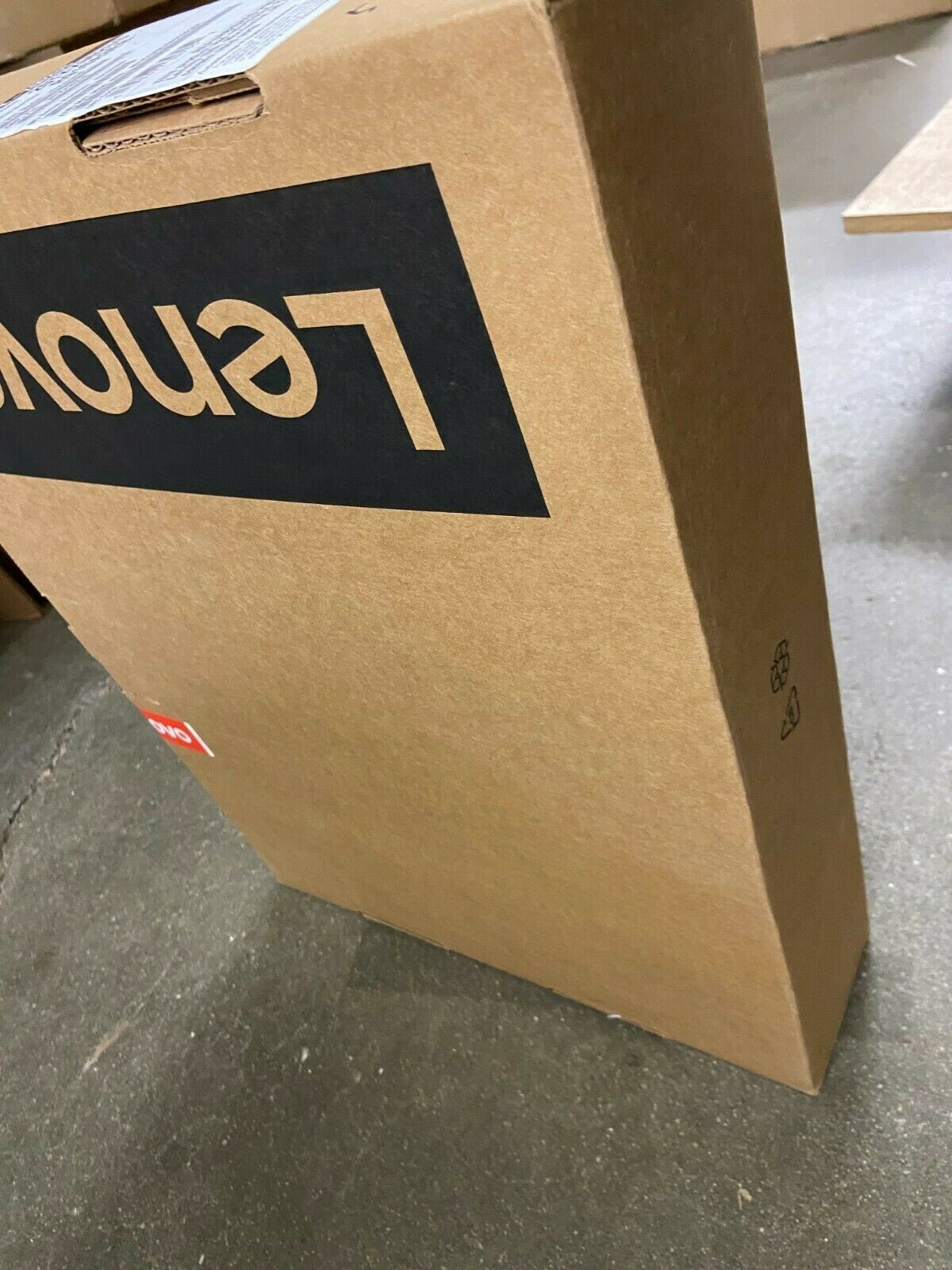 Lenovo IdeaPad Slim 3 15.6" FHD Touch Ryzen 7 7730U 16GB 512GB FPR CAM Win11 2Yr