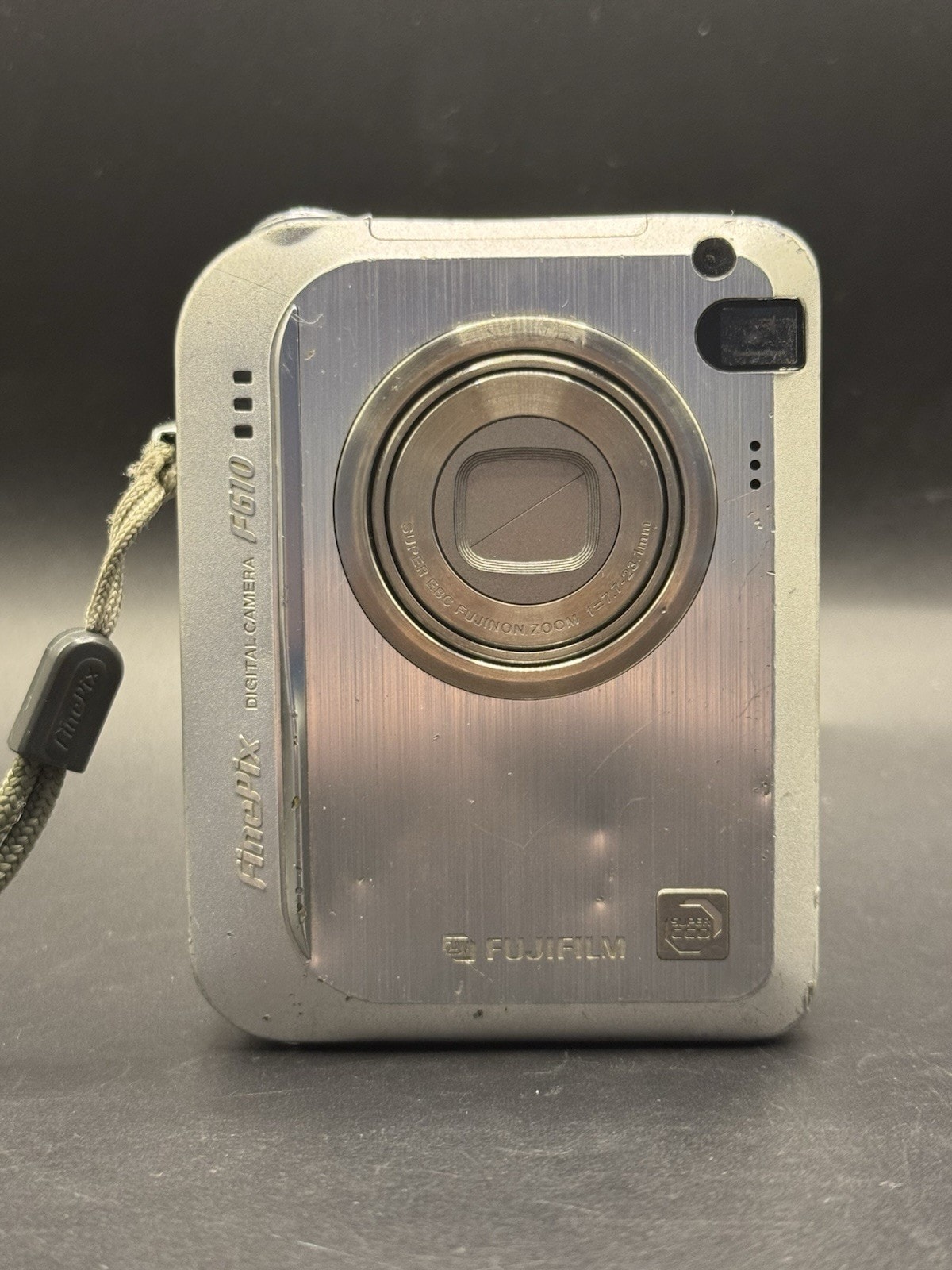Fujifilm FinePix F610 Digital Camera – 6.0MP Compact - Tested & Working.