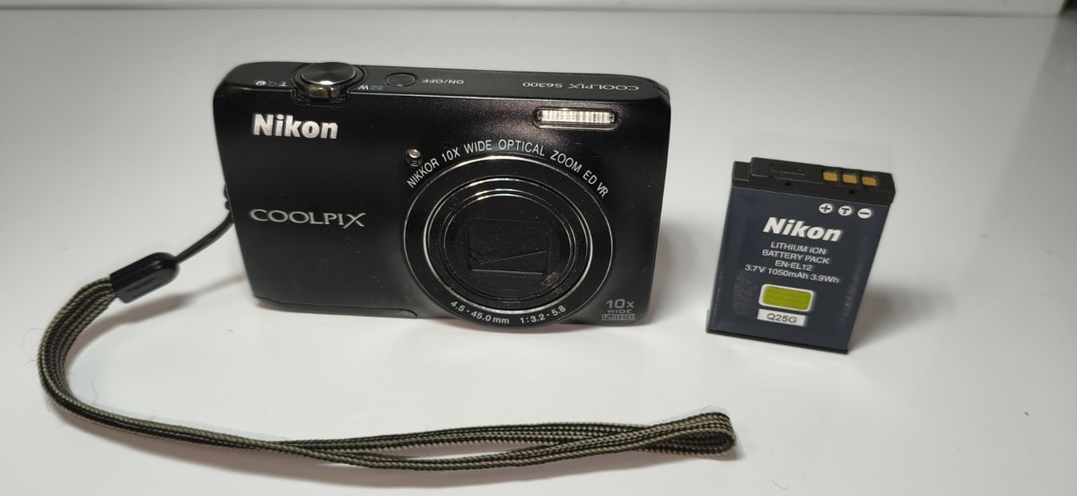 NIKON COOLPIX S6300 16.0MP BLACK DIGITAL CAMERA Working