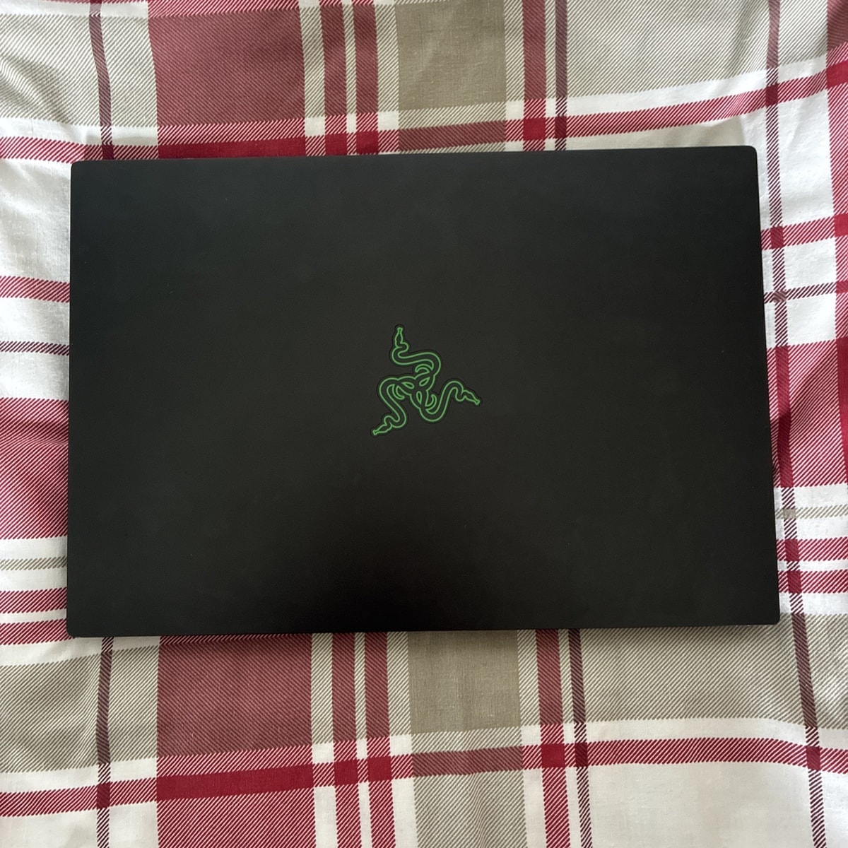 Razer Gaming Laptop 14 - AMD Ryzen 9, 16GB RAM, RTX 3070Ti, 1TB SSD
