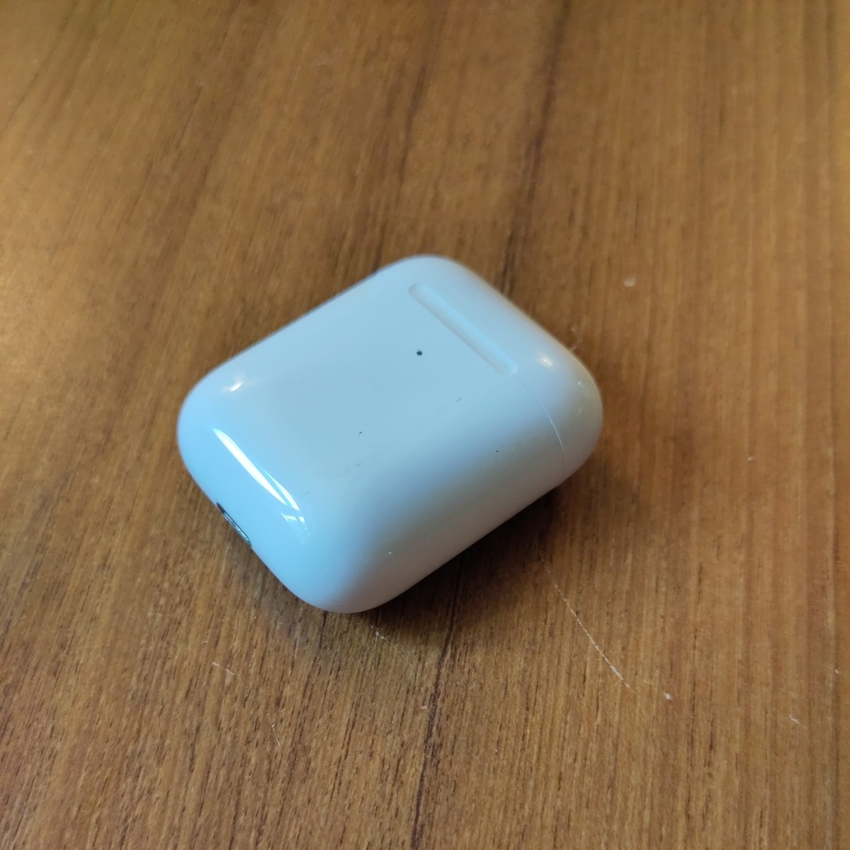 Apple AirPods 1st Generation LEFT AIRPOD MISSING