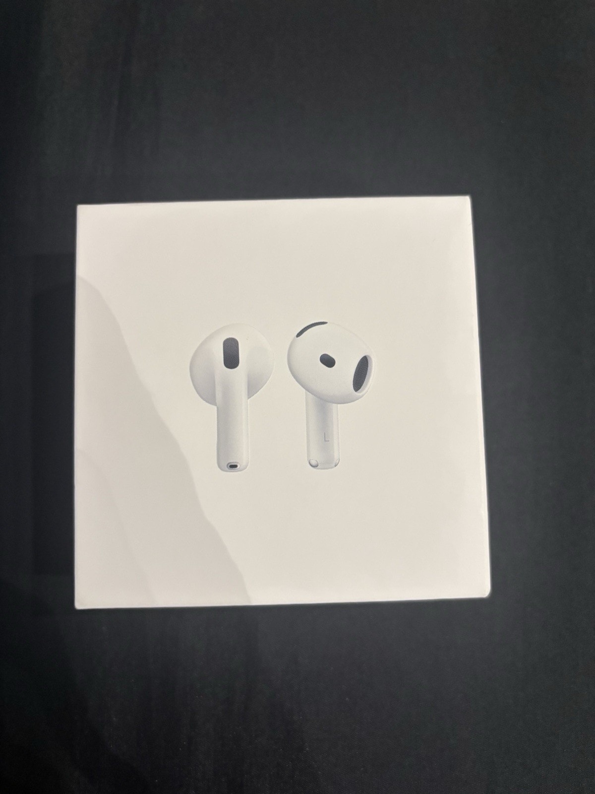 Apple airpods gen 4 with noise cancelling but WITH NO CASE
