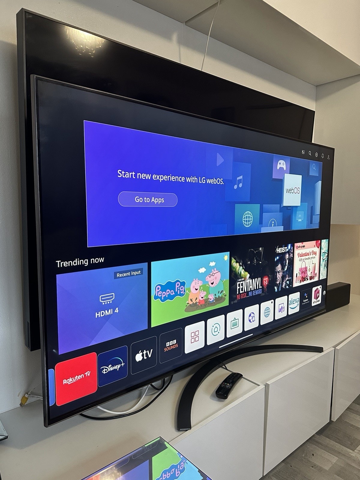 55” 4K Ultra Hd HDR LG Smart TV (Delivery Available)