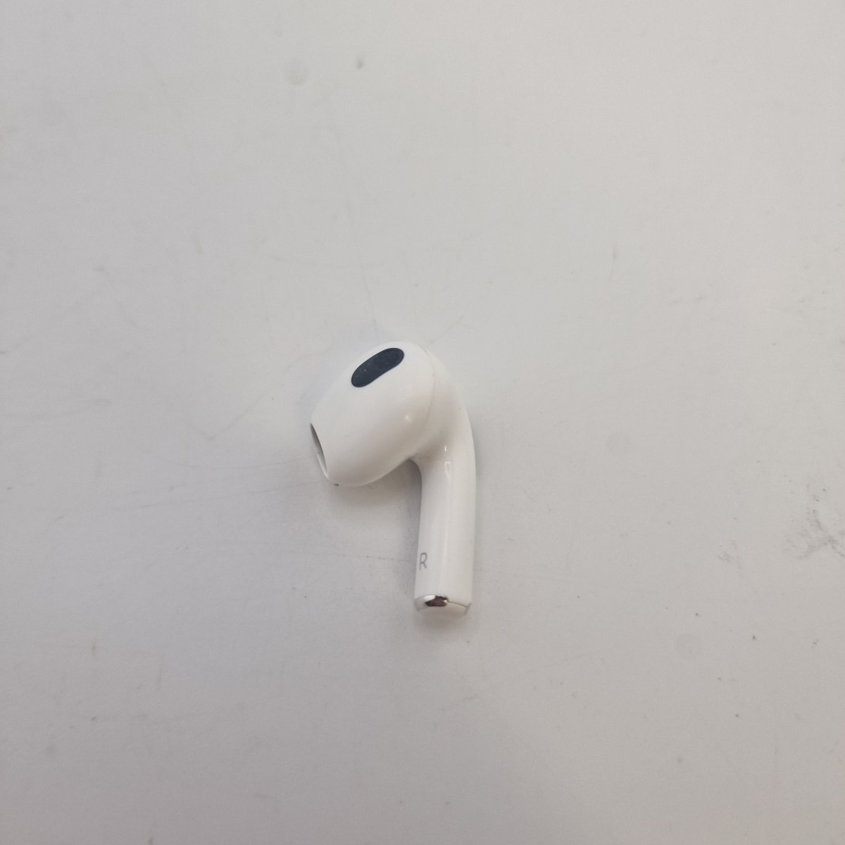 Apple AirPods 3rd Generation Wireless RIGHT SIDE ONLY A2565
