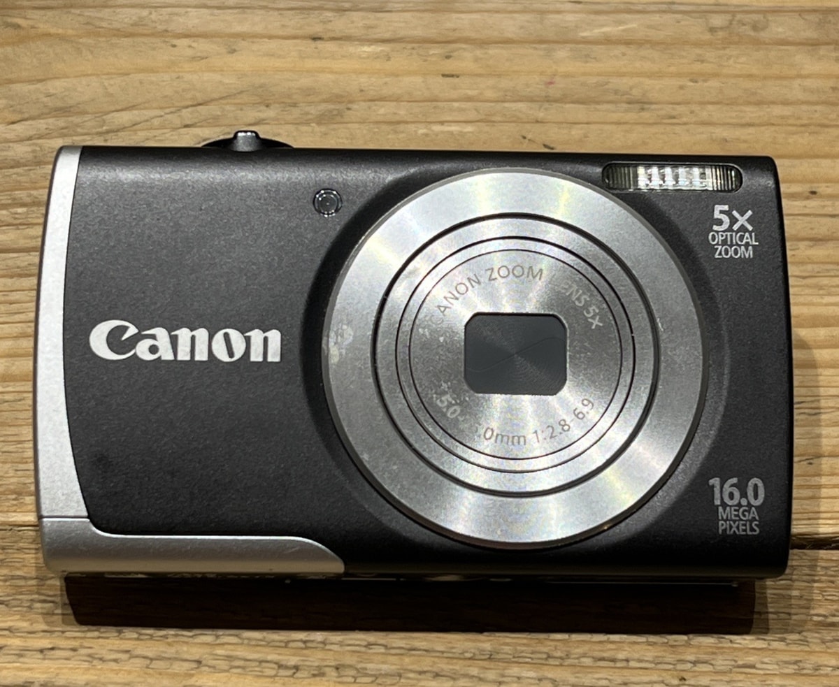 Canon PowerShot A2500 16 MP Digital Compact Camera Black & Silver Working VGC