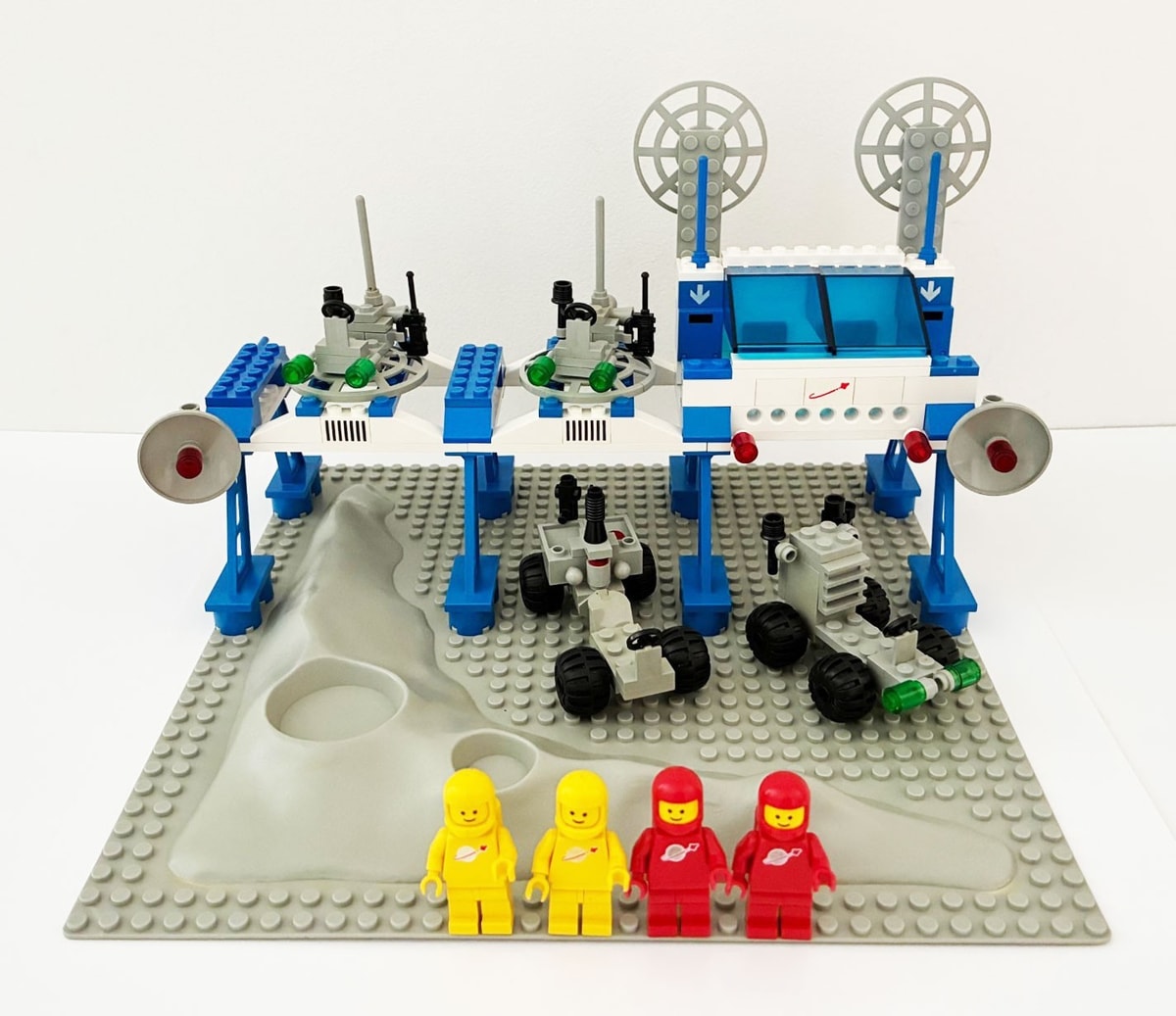LEGO Space: 6930 Space Supply Station - 100% Complete (no box or instructions)