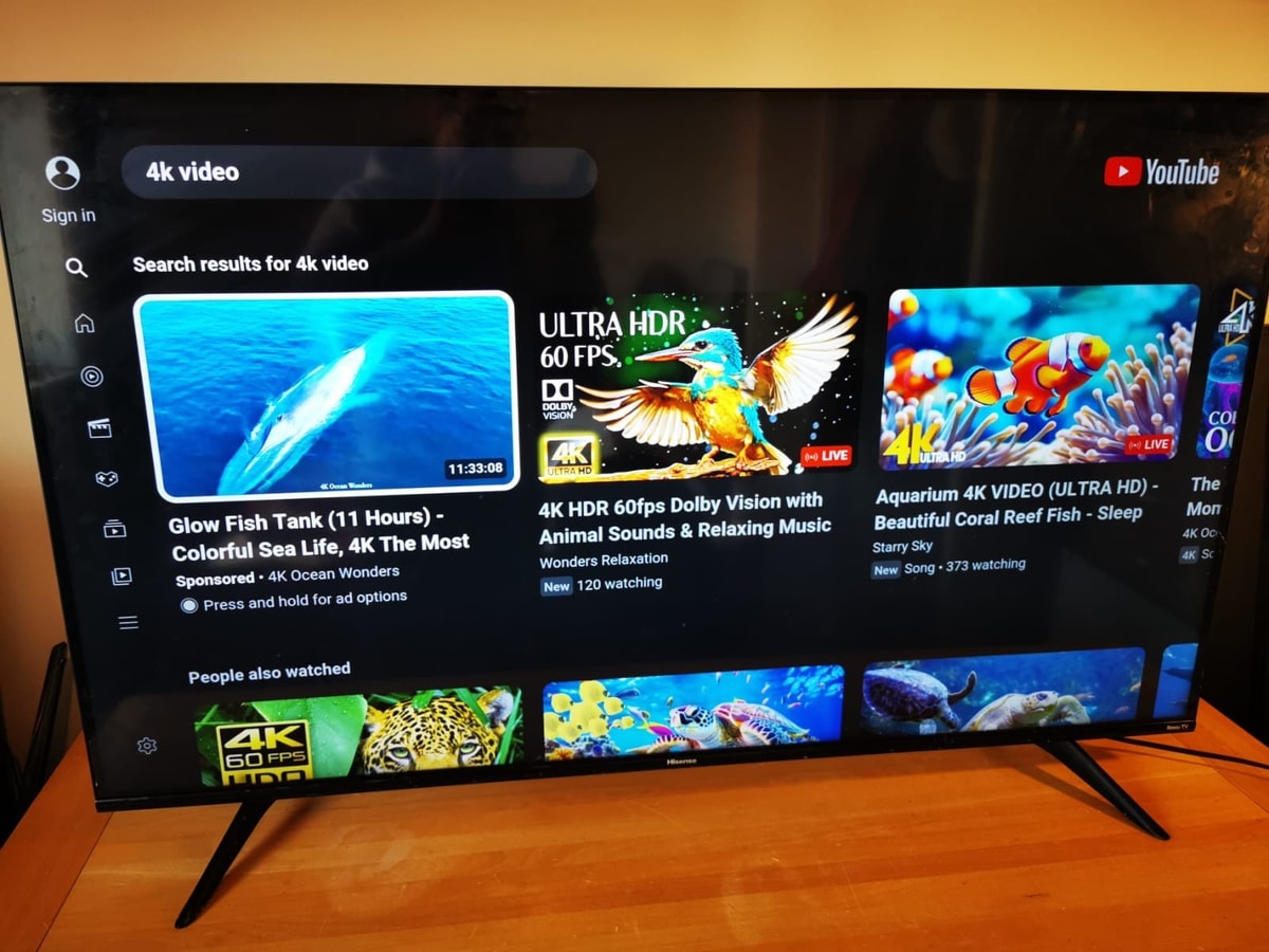 Hisense R55B7120UK 55 Inch SMART 4K Ultra HD HDR LED Roku TV Freeview Play