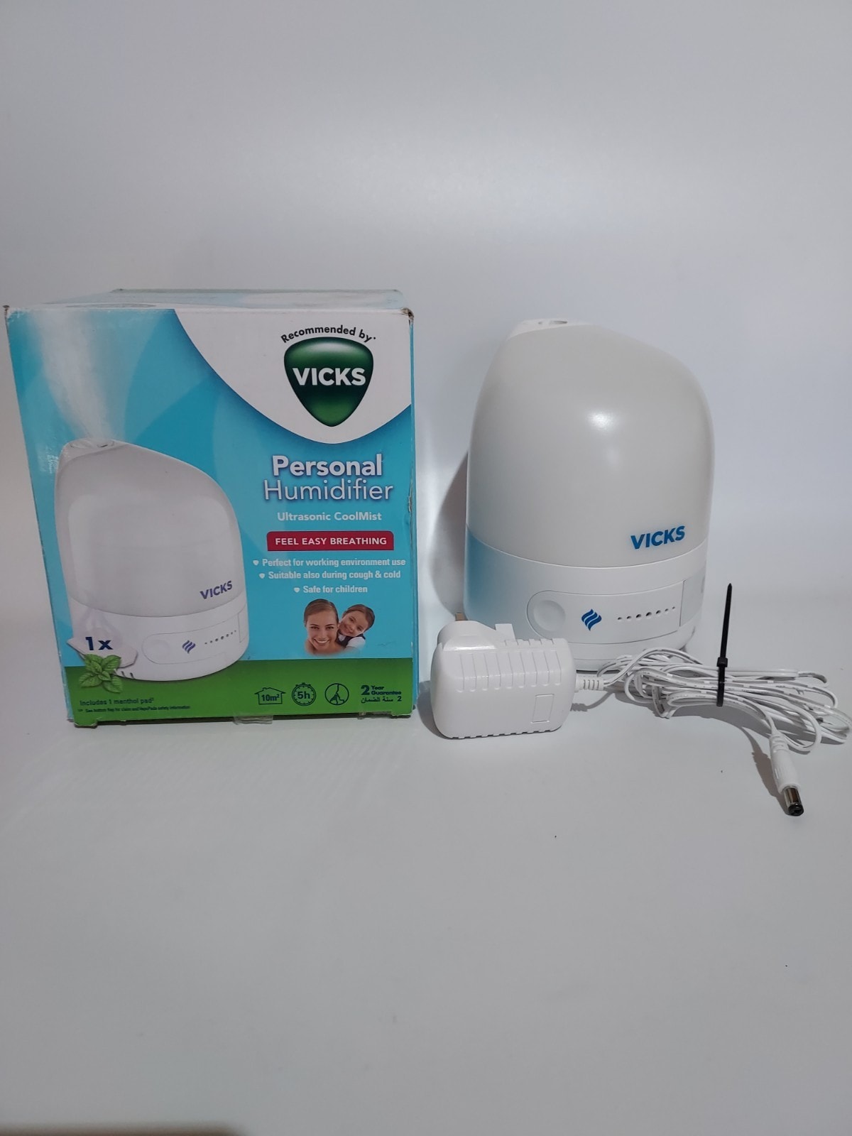 Vicks Humidifier Cool Mist Ultrasonic VUL510E1 Compact 0.7L Auto shut-off Modern