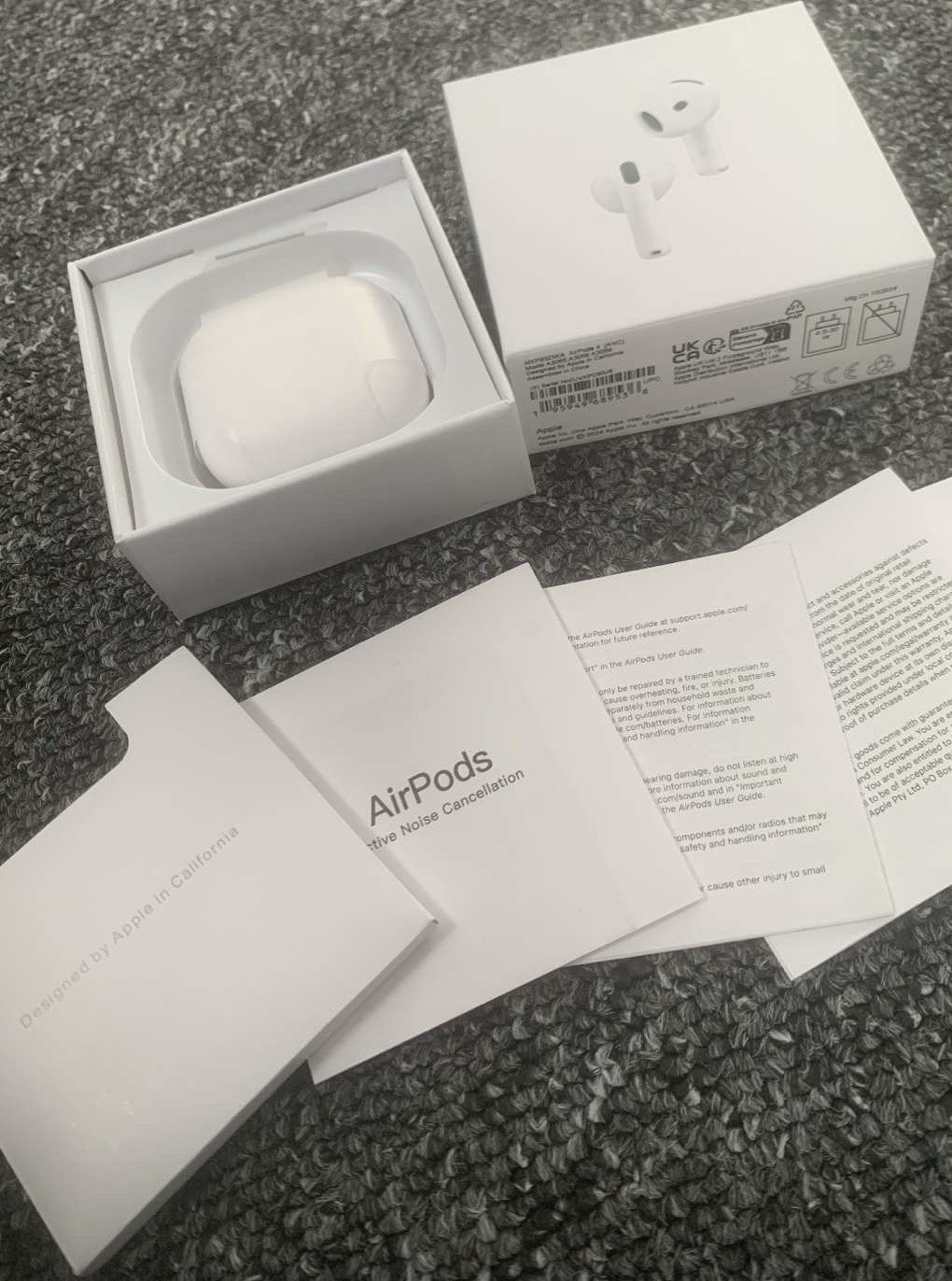 Apple AirPods Wireless Bluetooth Earbuds White Active With Charging Case