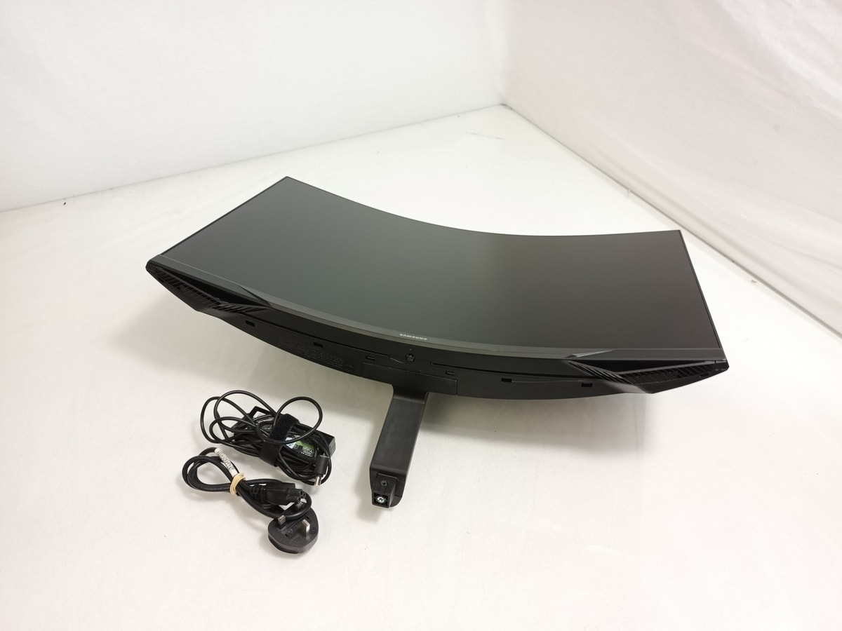 Samsung Odyssey G5 S27CG552EU 27" 165Hz HDMI DP 2560x1440 Monitor Without Stand