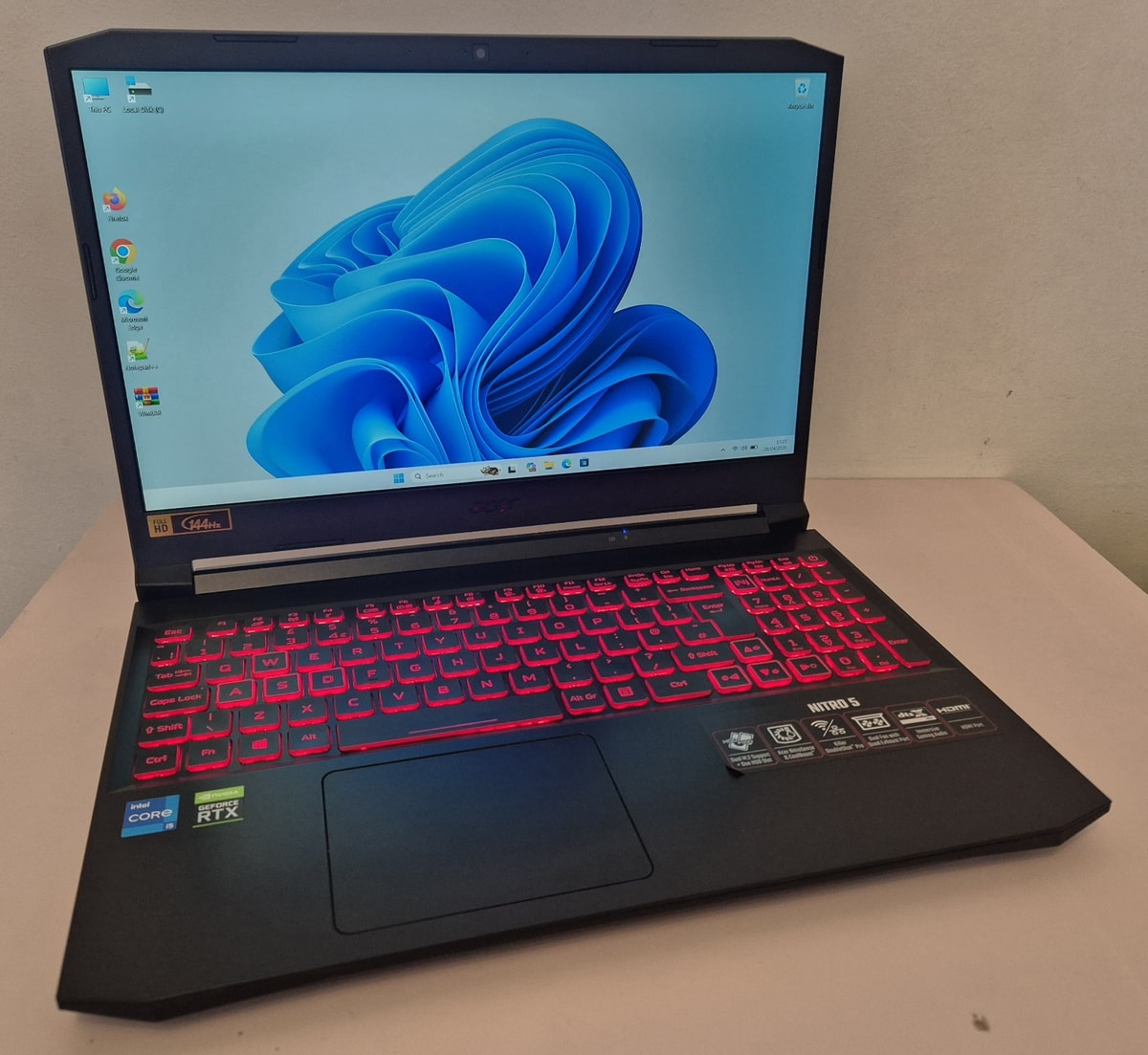 Acer Nitro 5 15.6" Gaming Laptop i5, 16GB, 512GB M.2 NVMe SSD, RTX 3050, 144Hz
