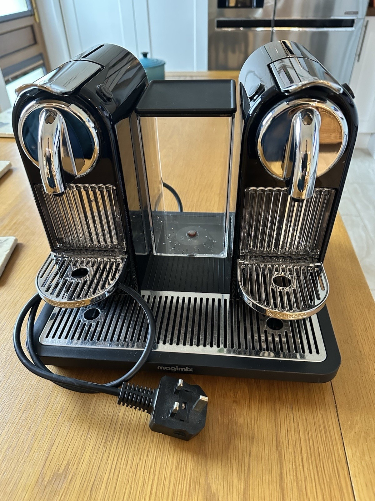 Magimix M190 Dual Pod Coffee Machine Nespresso