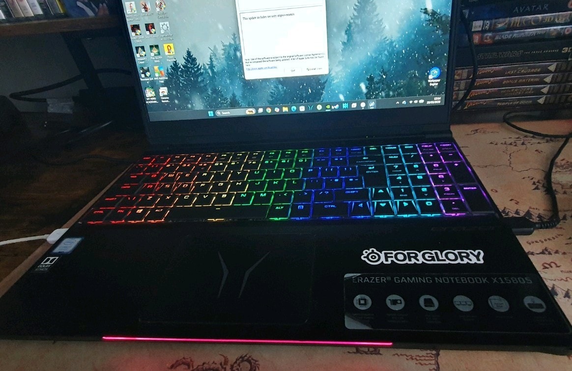 Erazer Gaming Laptop RTX 2070 MaxQ 16gb RGB Per Key K/B 1tb Hdd 250gb SSD 144hz