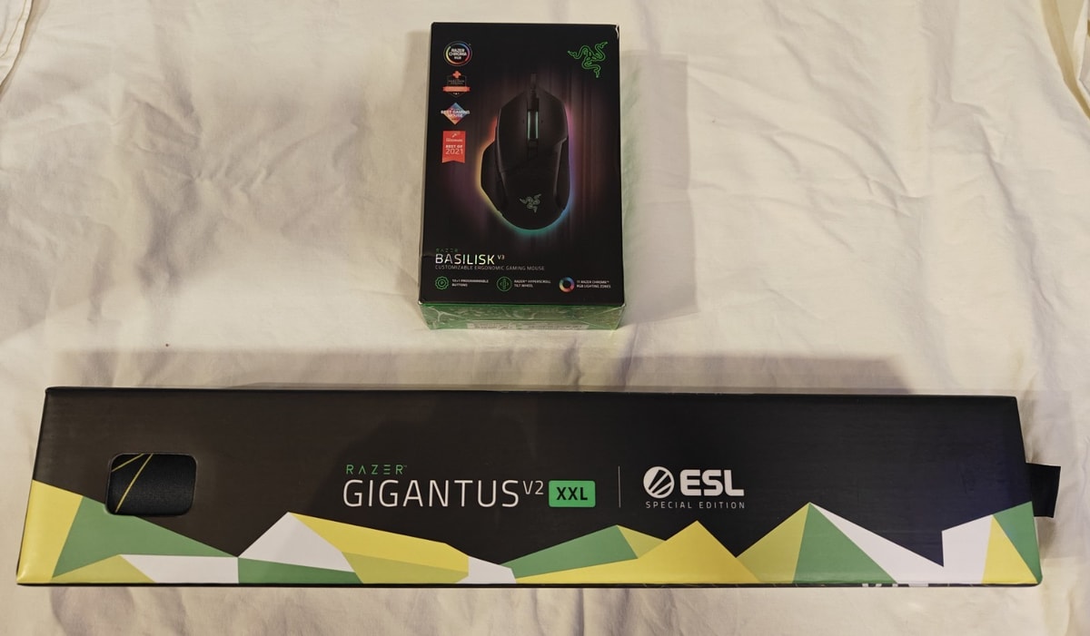 Razer Basilisk V3 - Wired Gaming Mouse + Gigantus V2 XXL ESL Edition. Mat - NEW