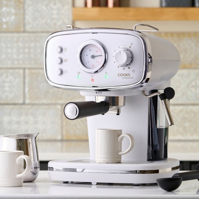 Retro Espresso Coffee Machine 15 Bar with Steam Wand Cooks Professional 8 Colour