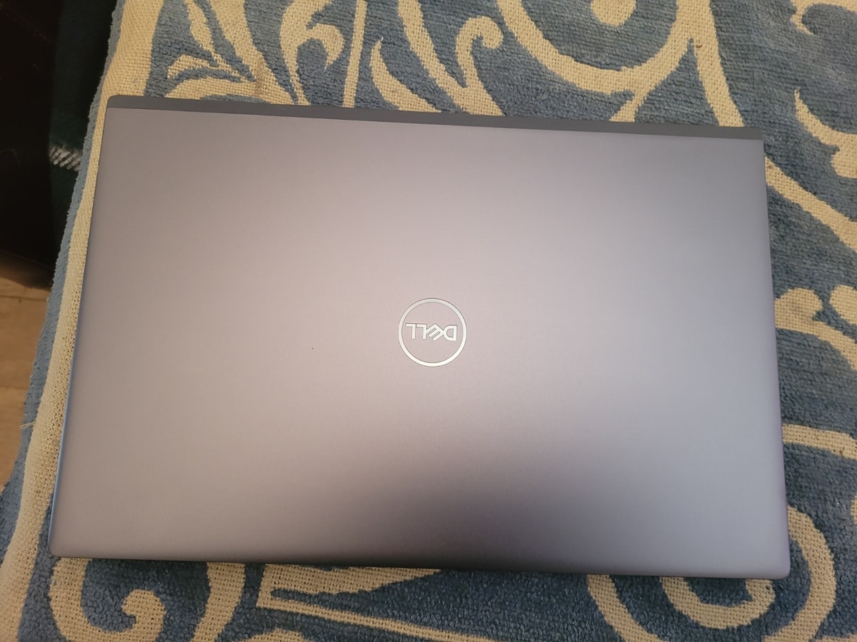 Dell Vostro 5402- i5 11th Gen - 16GB RAM - 256GB SSD - FHD 14" Iris - Win 11 Pro