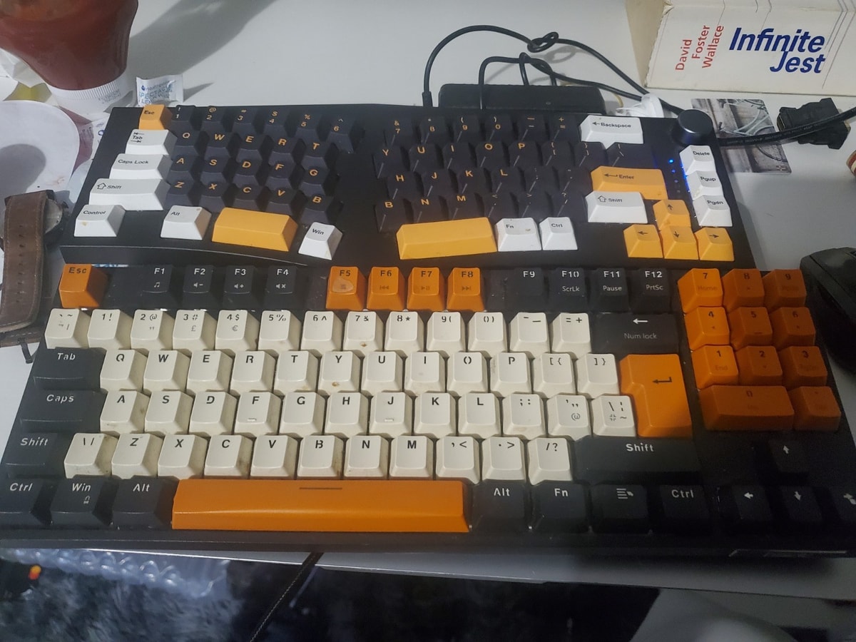 Mechanical Gaming Keyboard Bundle – Havit KB876L + FEKER Keyboard