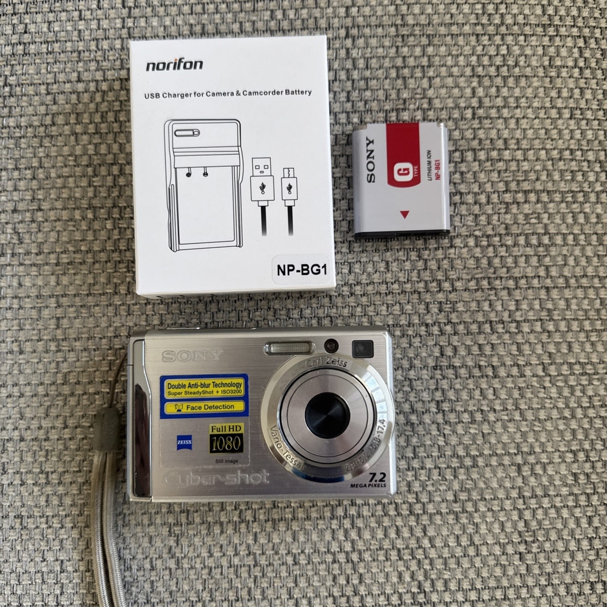 Sony Digital Camera Cybershot DSC-W80 7.2MP Silver Tested Full Working Set #2