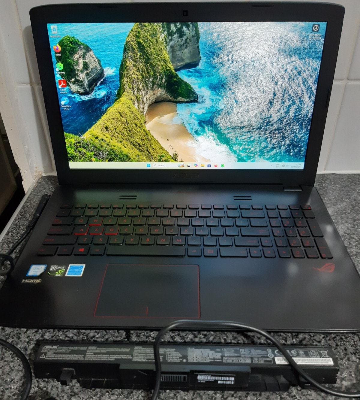 ASUS GL552VW-DH71 15.6" GAMING LAPTOP i7-6700HQ 8GB RAM 256GB SSD *PLEASE READ