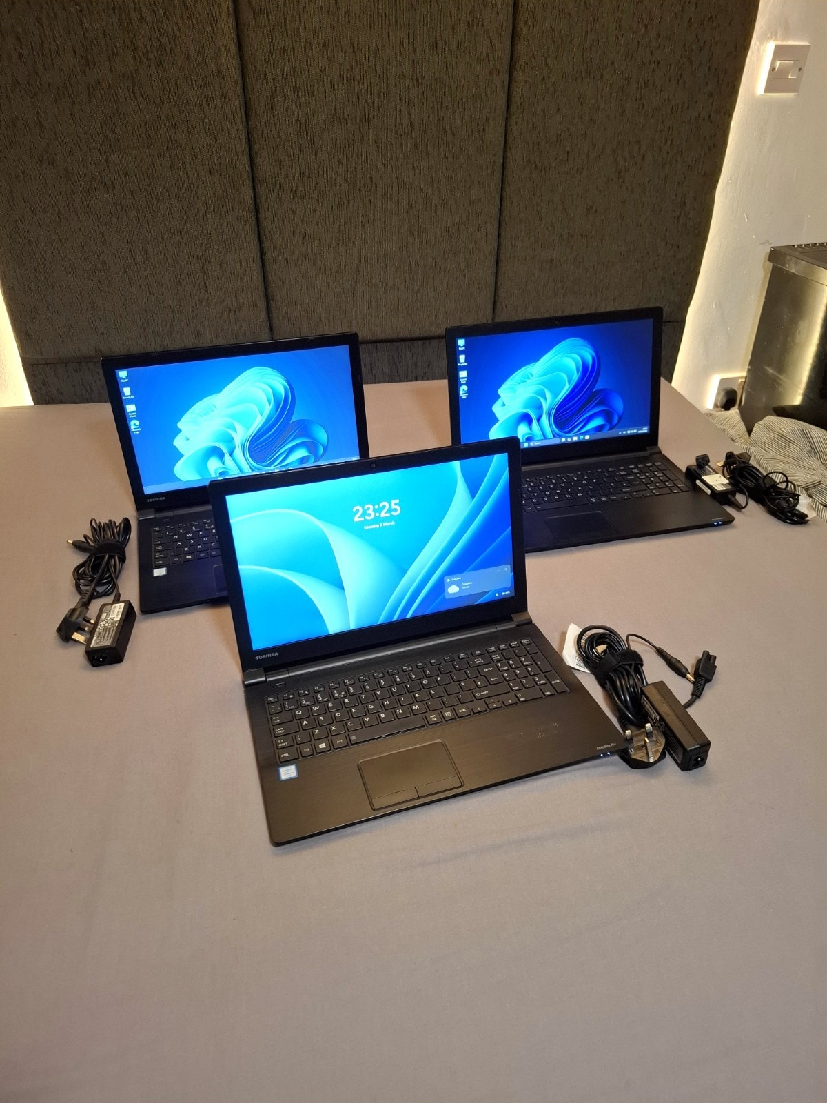 Job Lot of 3x Toshiba Laptops-Intel Core I3 6th Windows 11 - 4GB-128GB SSD M2 UK