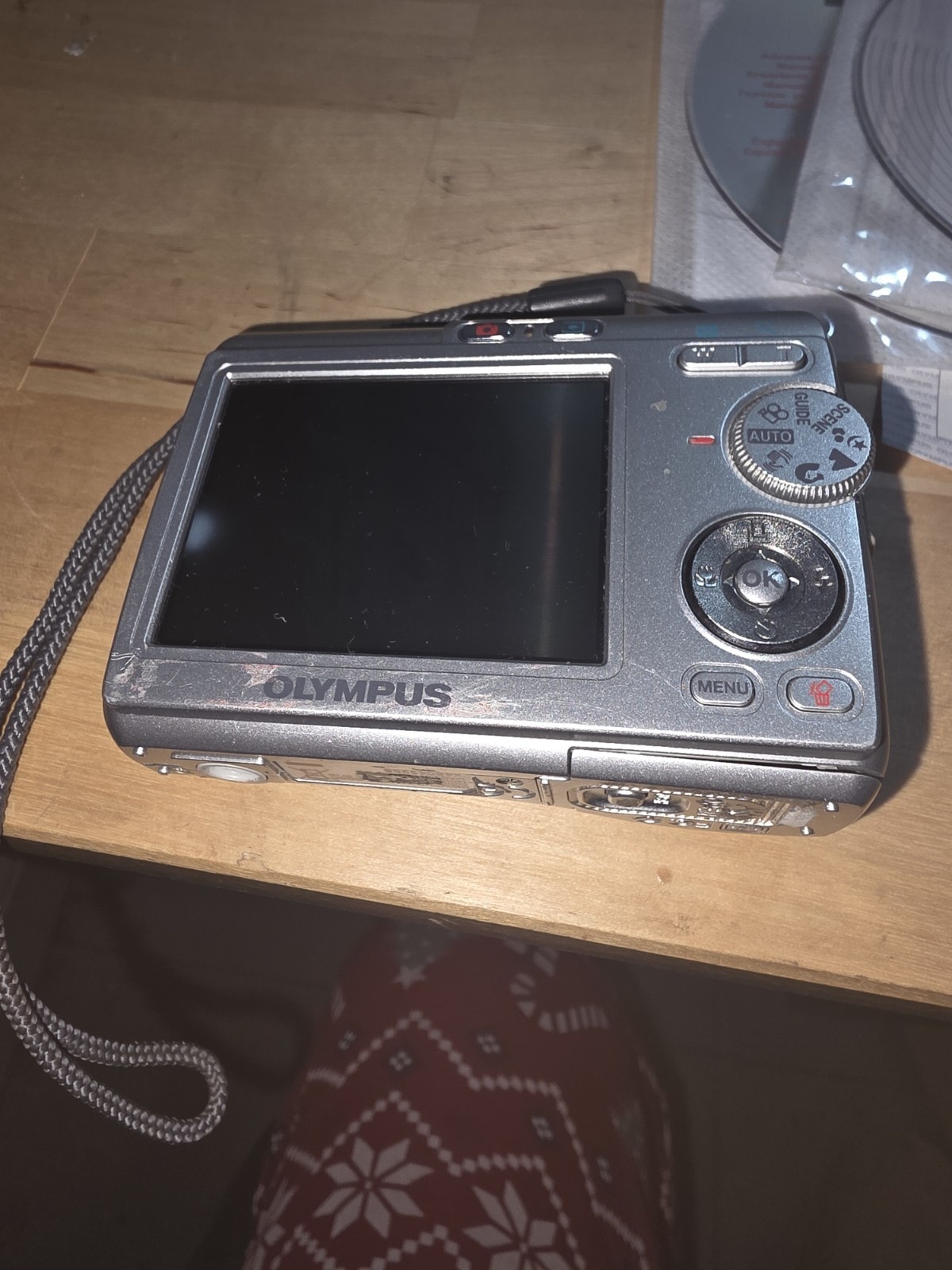 Olympus X-760 Digital Camera Fully Working Box and CDS 6.0 Mega Pixels Silver #2