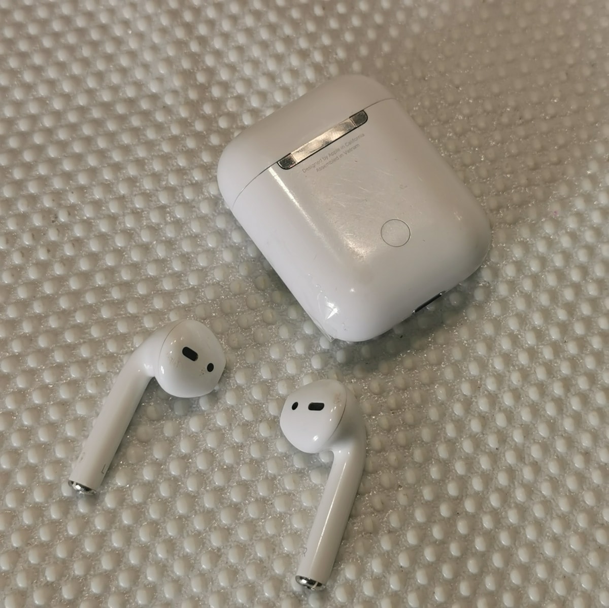 Genuine Set Apple Airpods 2nd Gen Ear Bud A1602 In Lightning Charging Pod Case b