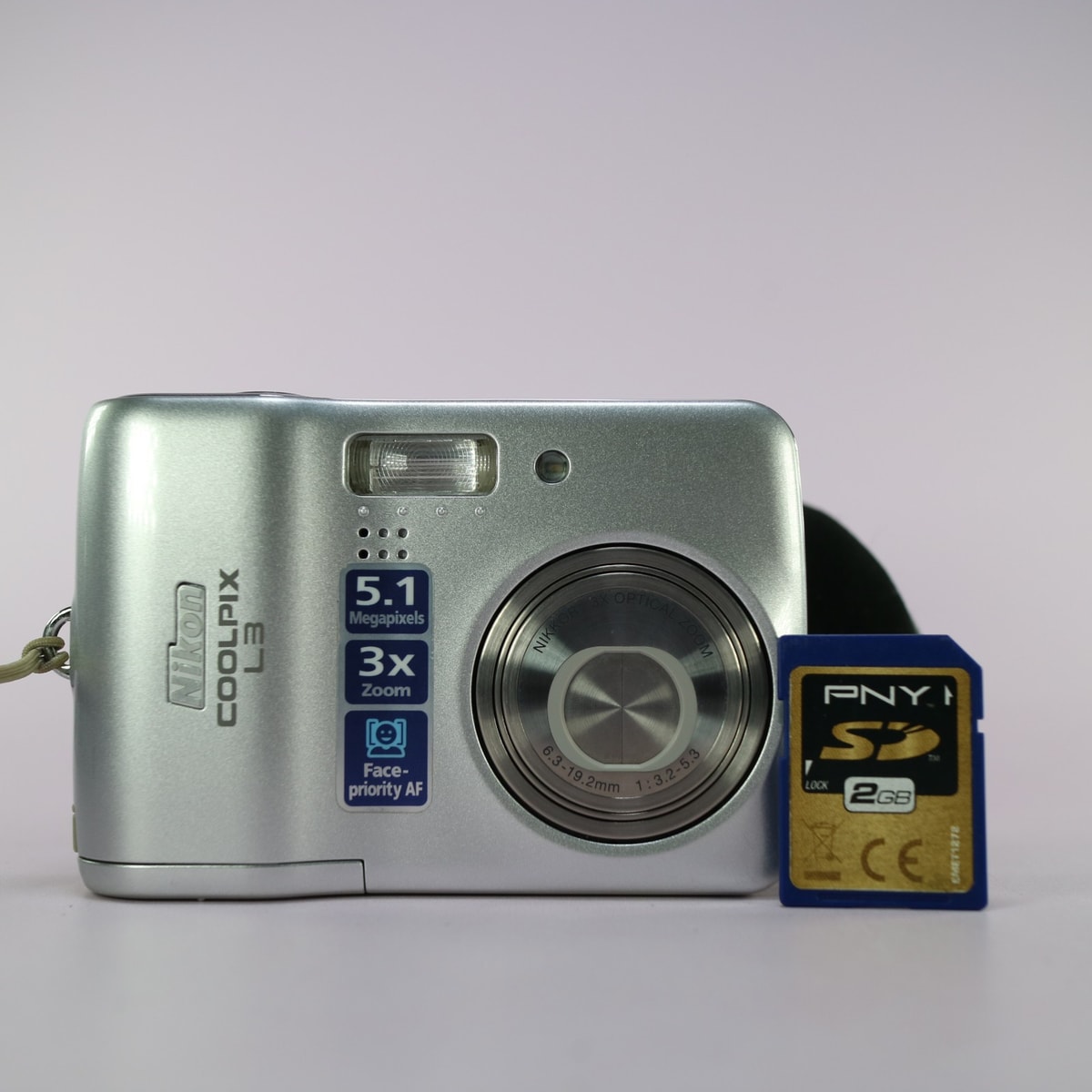Nikon Digital Camera Coolpix L3 5.1MP Silver Tested