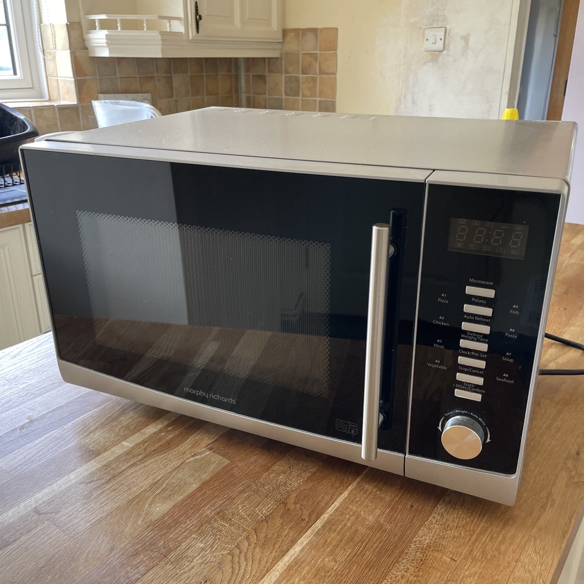 Morphy Richards 900W Microwave Oven Silver