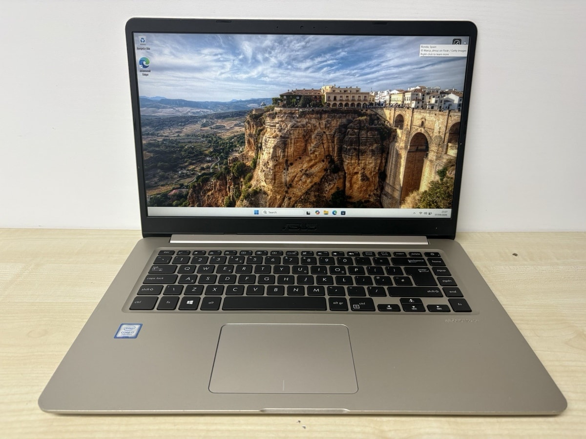 ASUS S510U Laptop intel i7-7500U NIVIDA 940MX 8GB RAM 256GB SSD Windows 11 READ