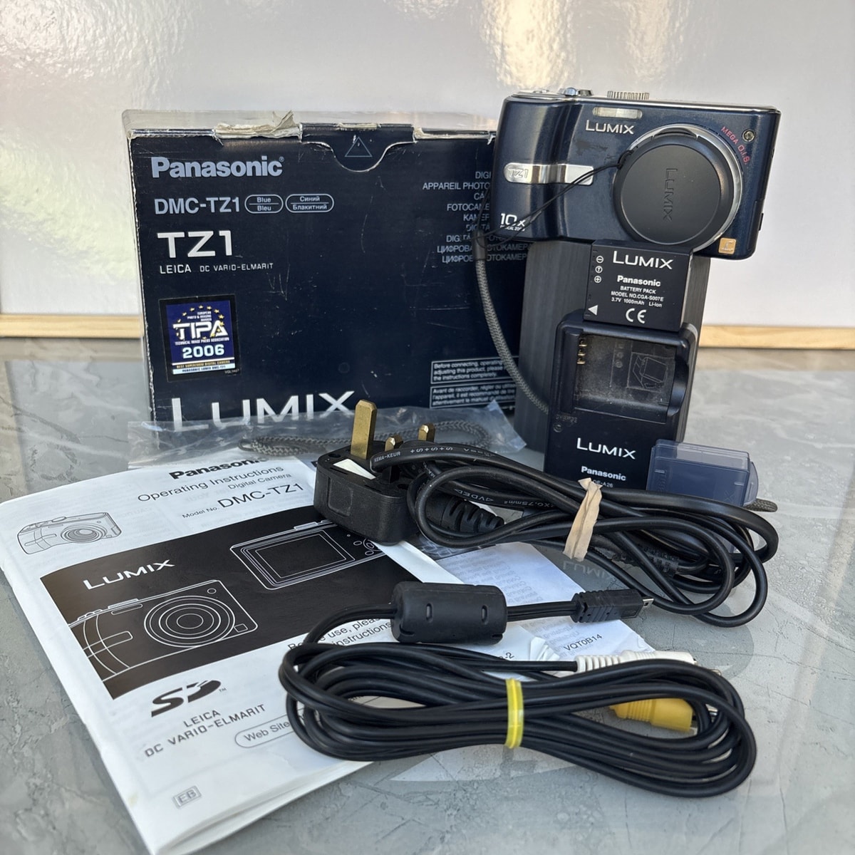 Panasonic Lumix DMC-TZ1 Digital Camera Working Boxed Blue pls read description
