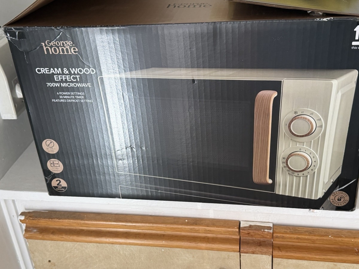 George Home 17L 700W Countertop Microwave Oven Black