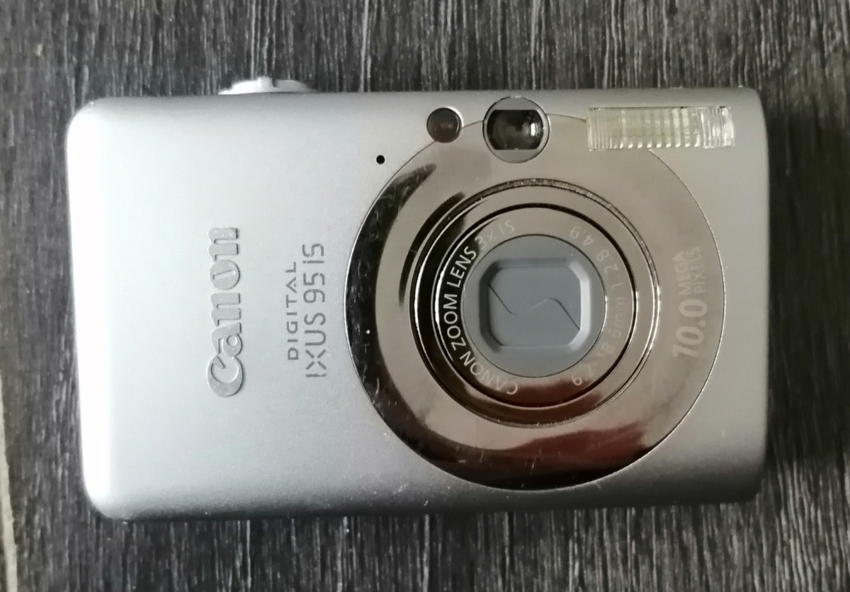 Canon ixus 9515