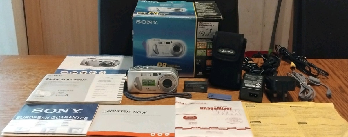 SONY CyberShot DSC-P8 3.2MP CCD Sensor Digital Camera+charger Boxed Fully Works