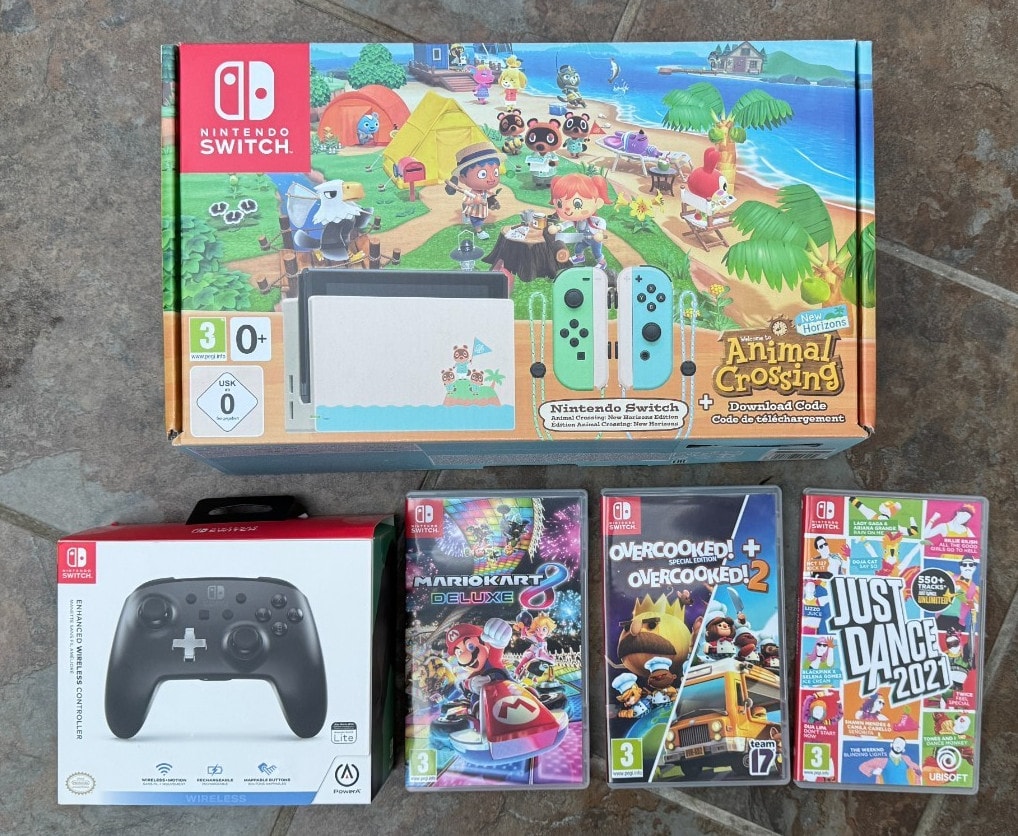 Nintendo Switch Animal Crossing Horizons Edition, Games, Extra Contorller