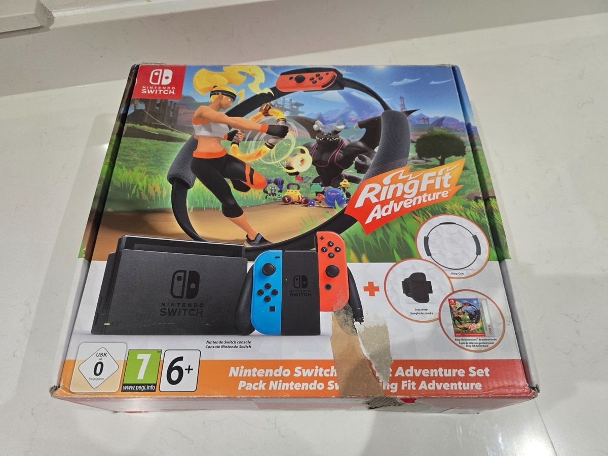 Nintendo Switch Neon Red/Neon blue + Ring Fit Adventure