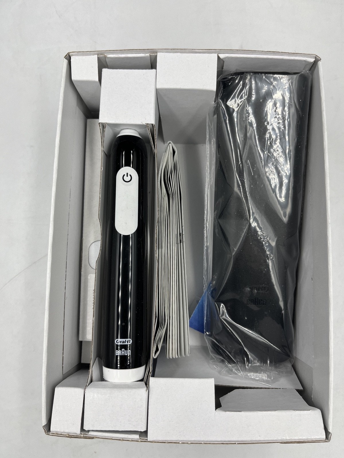 Oral-B Pro Series 1 Electric Toothbrush Black with Travel Case