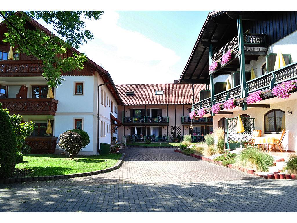 Hotell i Niederbayern från 42 kr per natt