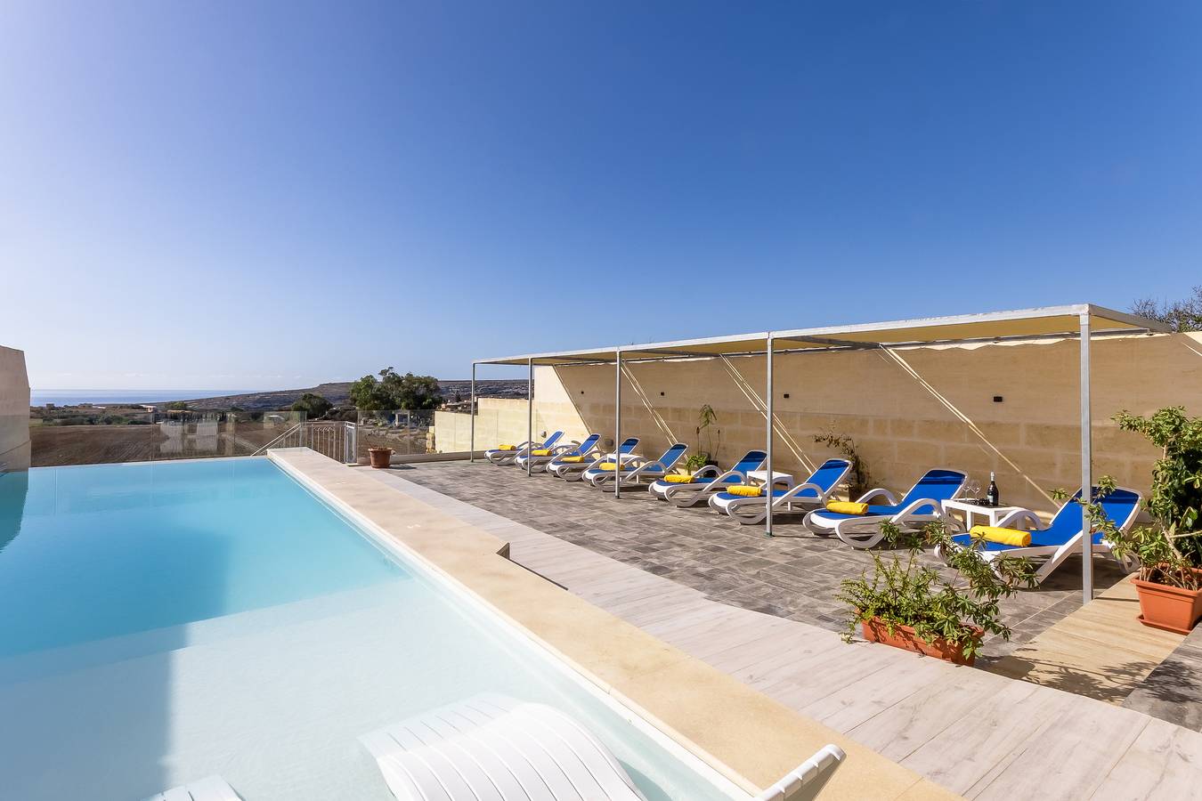 Hotell i Xewkija från 92 kr per natt