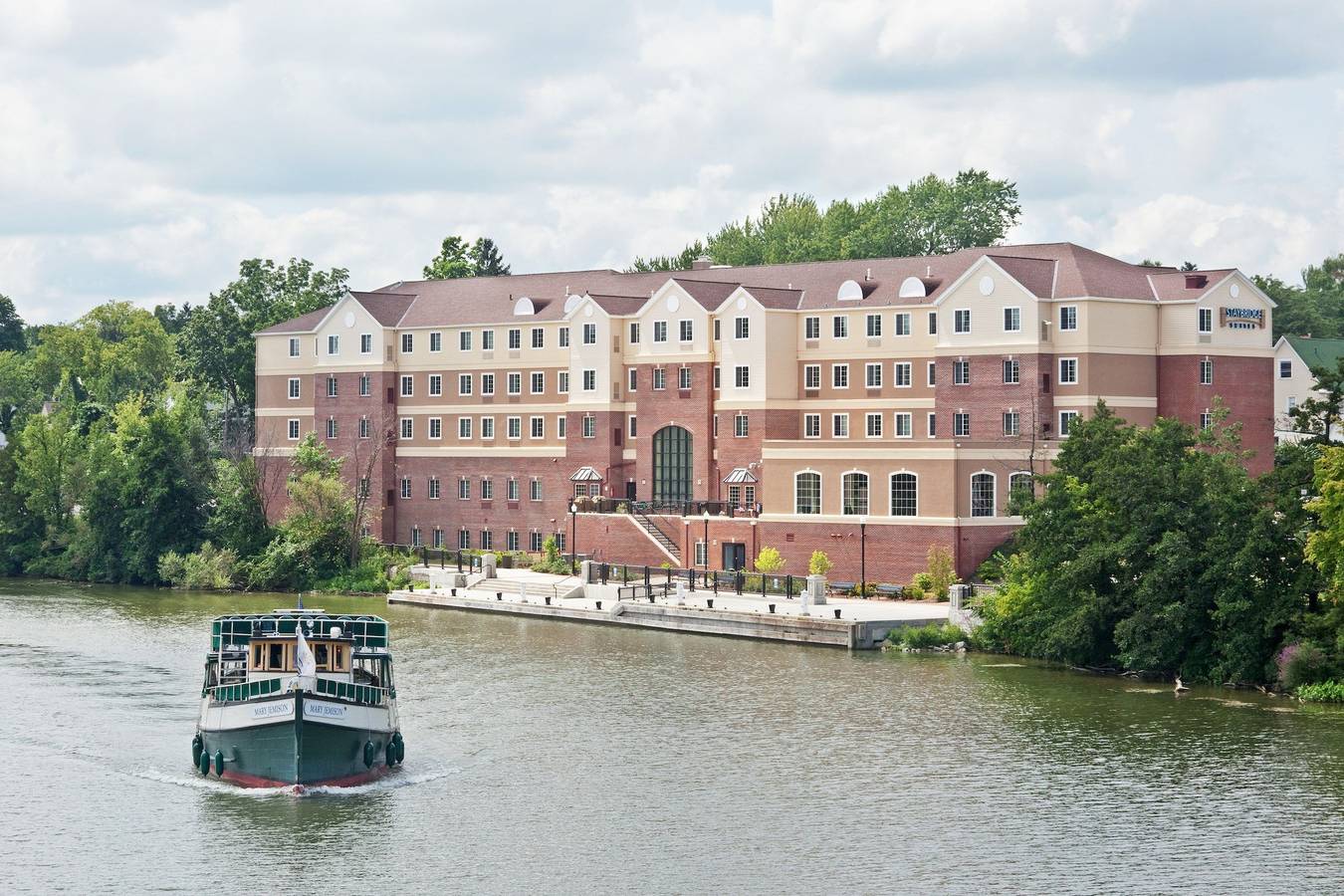 Hotell i Rochester från 232 kr per natt