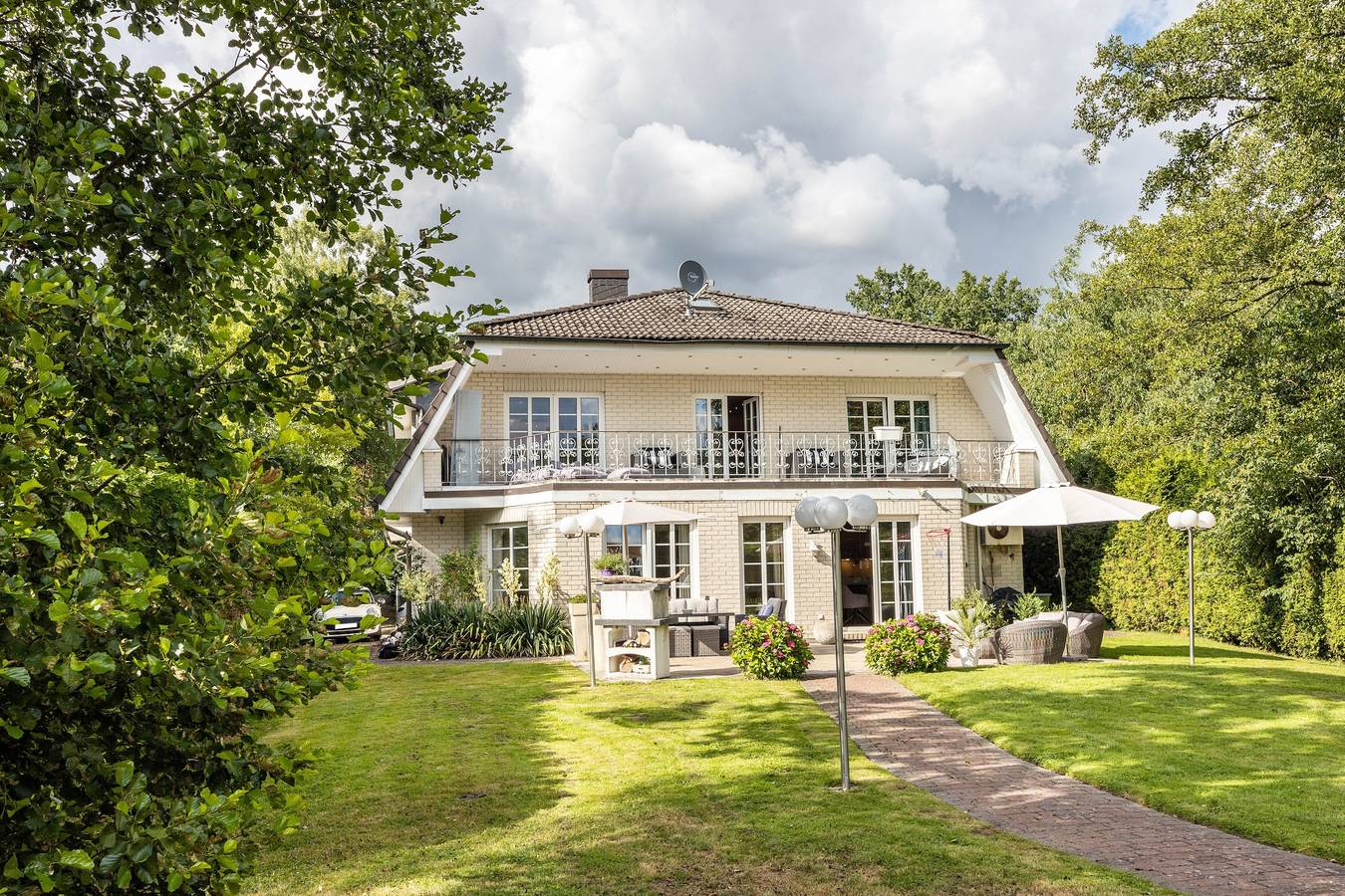 Hotell i Hamborg från 186 kr per natt
