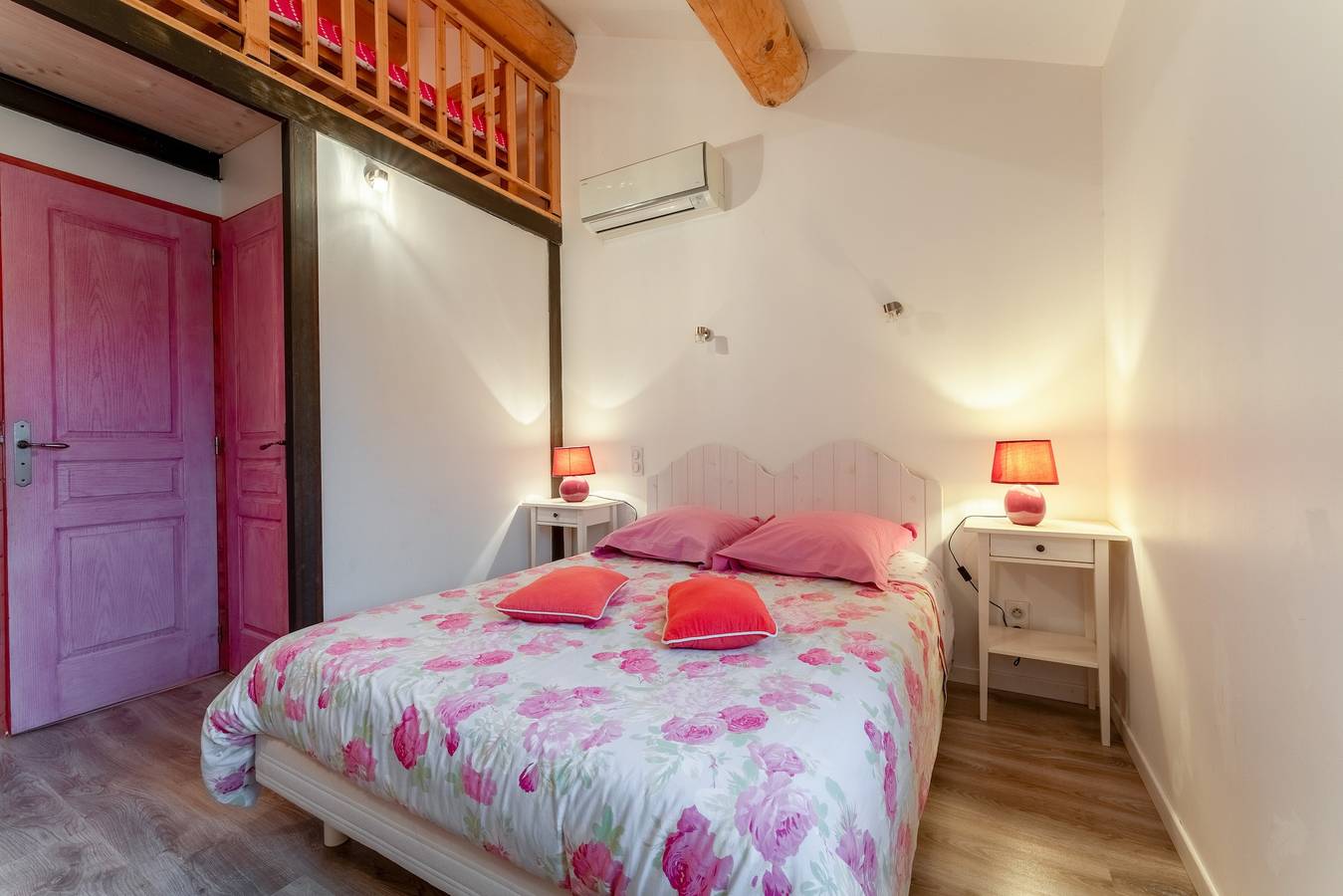 Hotell i Piolenc från 99 kr per natt