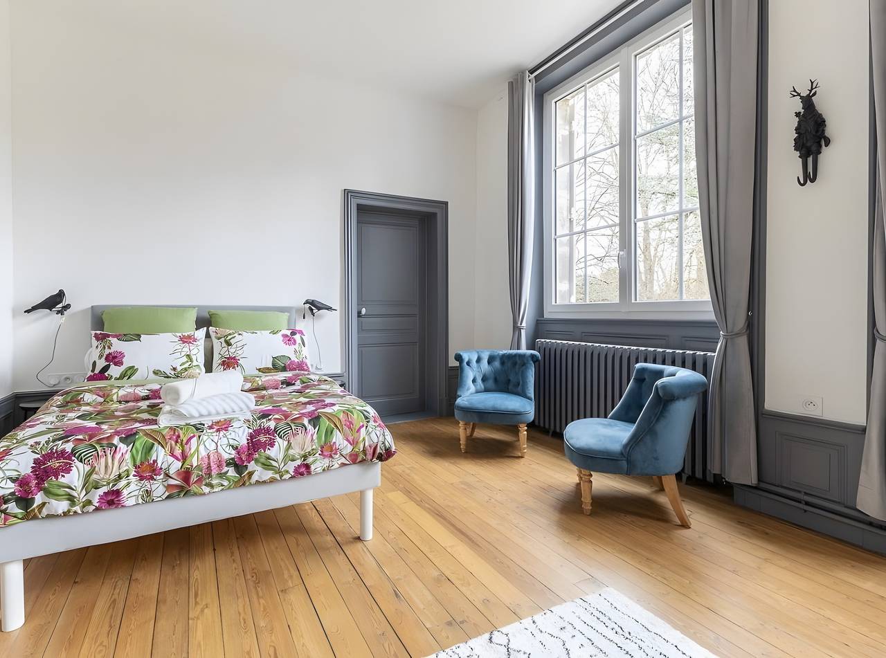 Hotell i Joze från 107 kr per natt