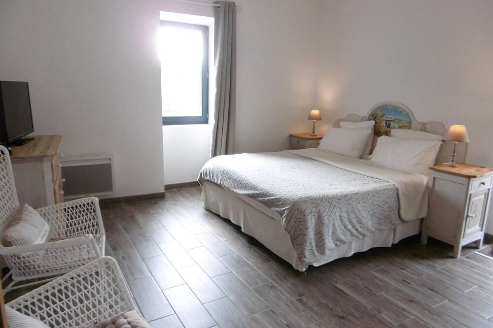 Hotell i Ardèche från 126 kr per natt