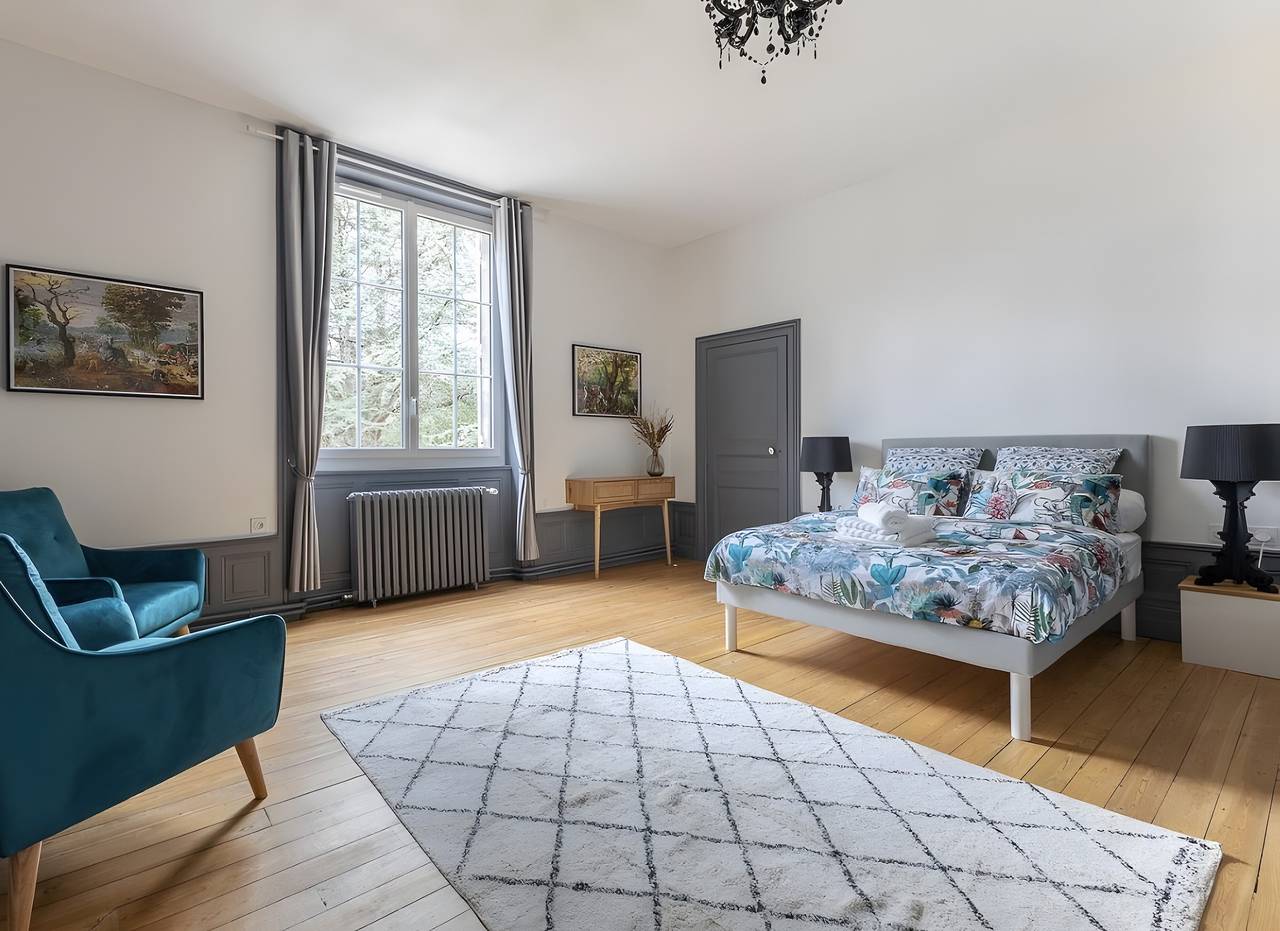 Hotell i Joze från 97 kr per natt