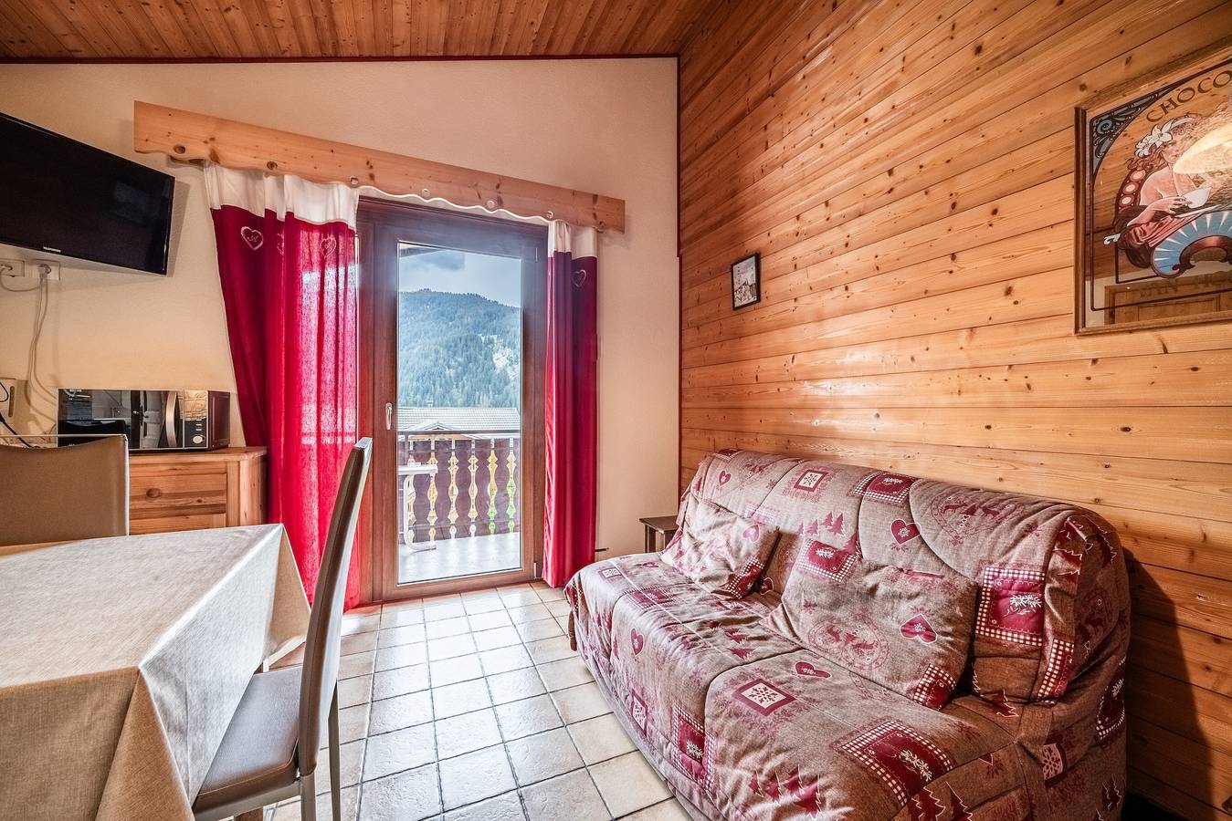 Hotell i Chatel från 126 kr per natt