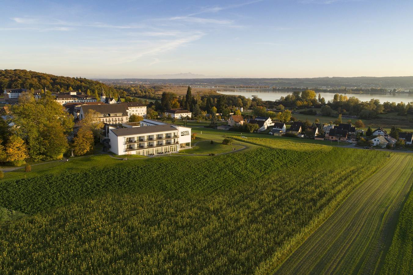 Hotell i Untersee från 160 kr per natt