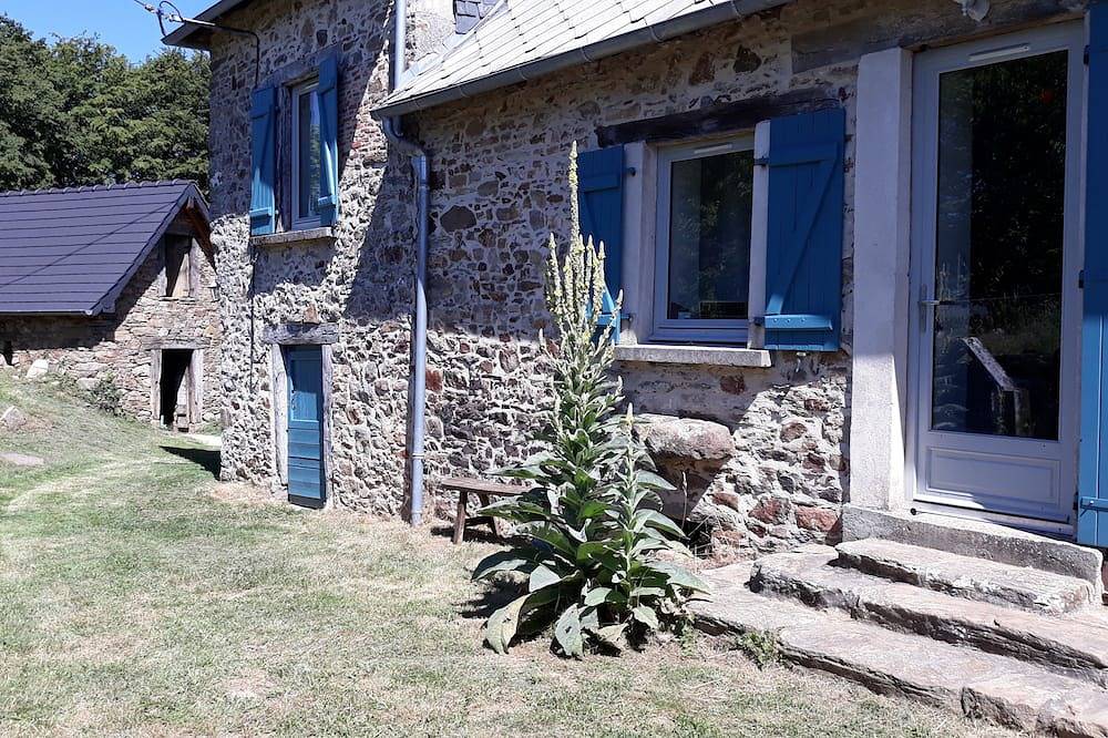 Hotell i Corrèze från 78 kr per natt