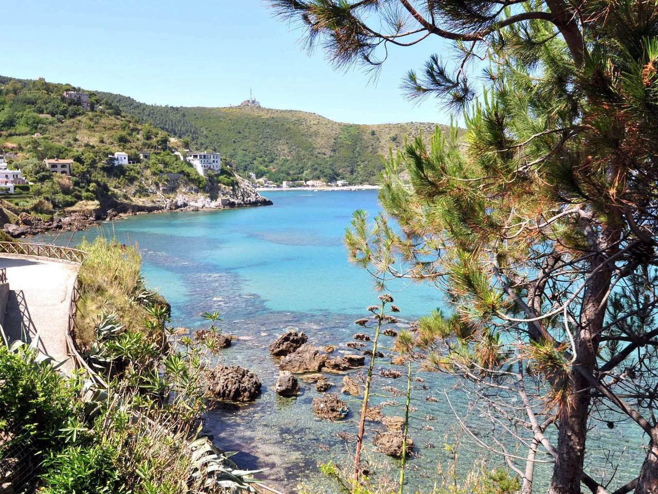 Hotell i Cilento från 130 kr per natt