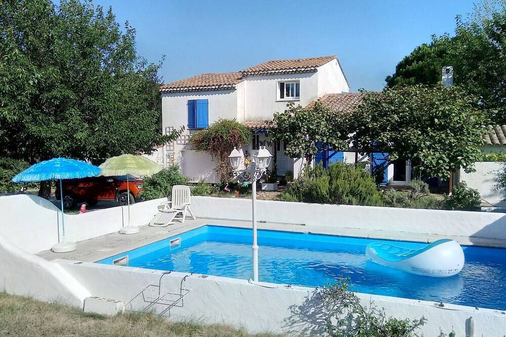 Hotell i Arles från 54 kr per natt